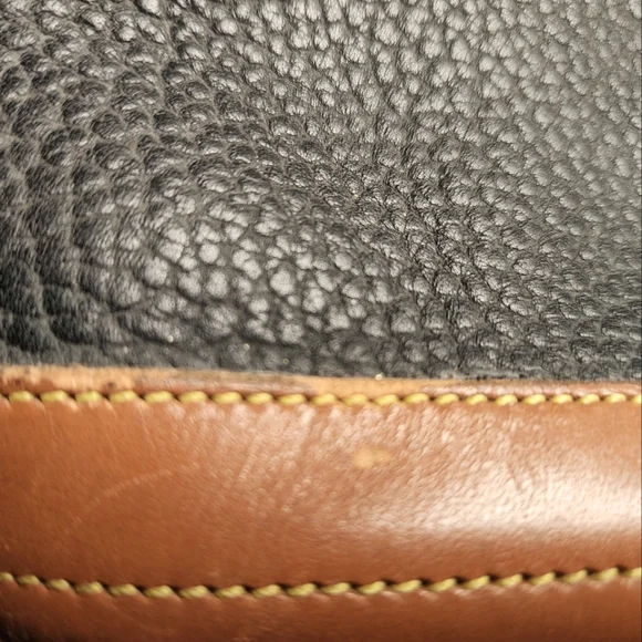 ILove Dooney Bags - Picture 7 of 7